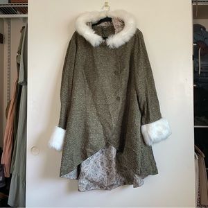 Outlander Hot Topic Coat Plus Size 4 Green Tweed